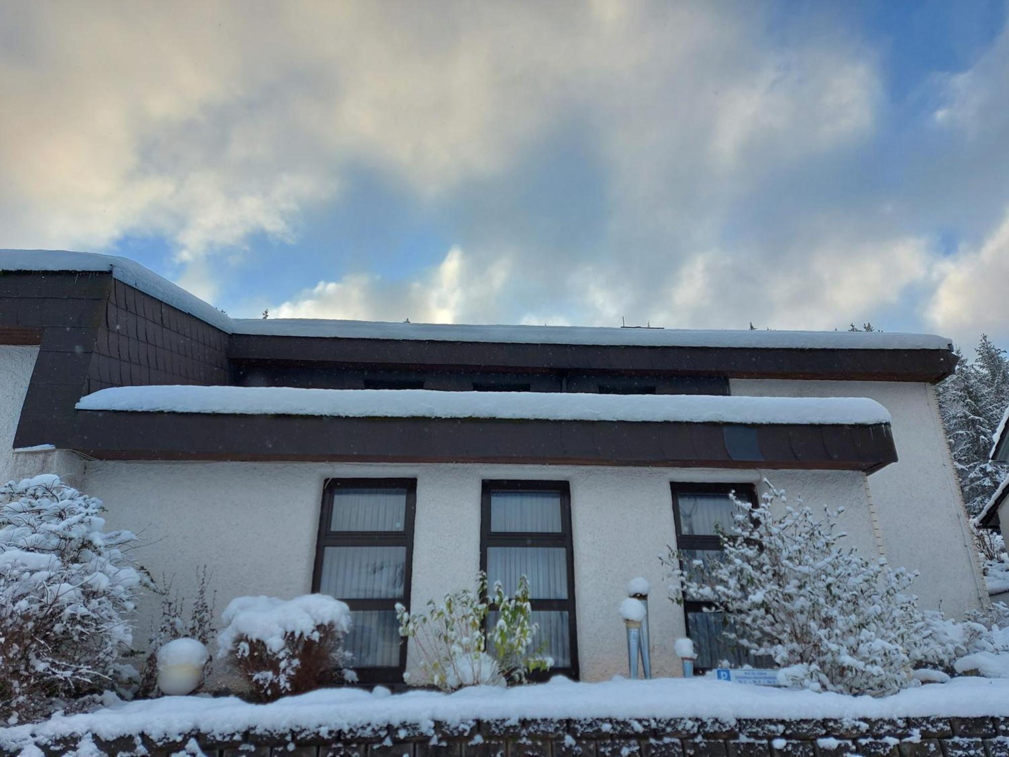 Gaestehaus Hochrhoenblick Schönau an der Brend Buitenkant foto