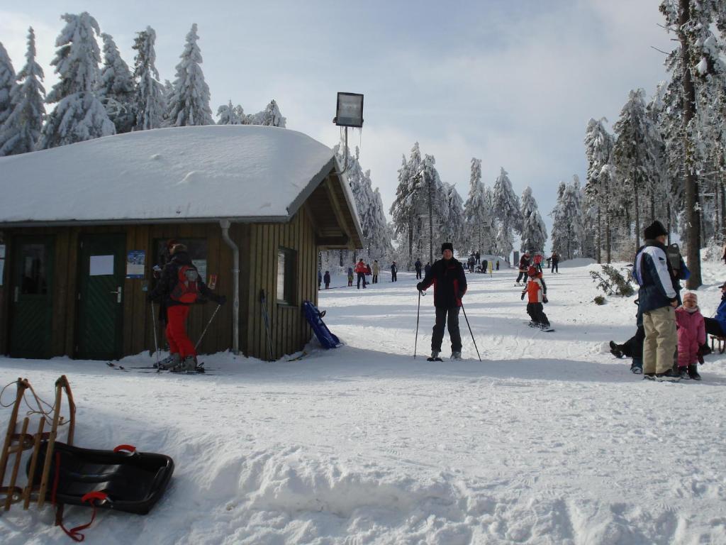 Gaestehaus Hochrhoenblick Schönau an der Brend Buitenkant foto